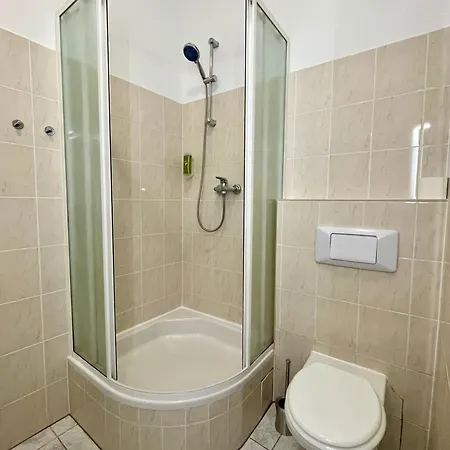 Castle&snp Bridge Old Town アパート ブラチスラヴァ